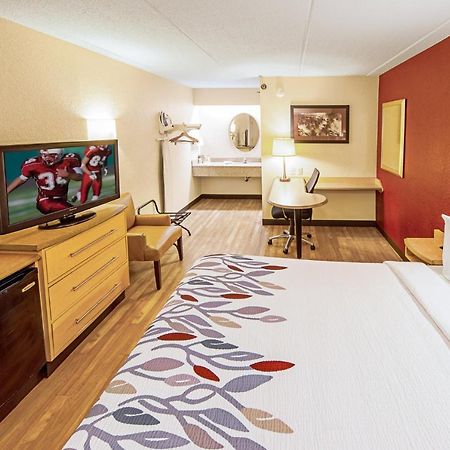 Red Roof Inn Erie - I-90 Екстериор снимка